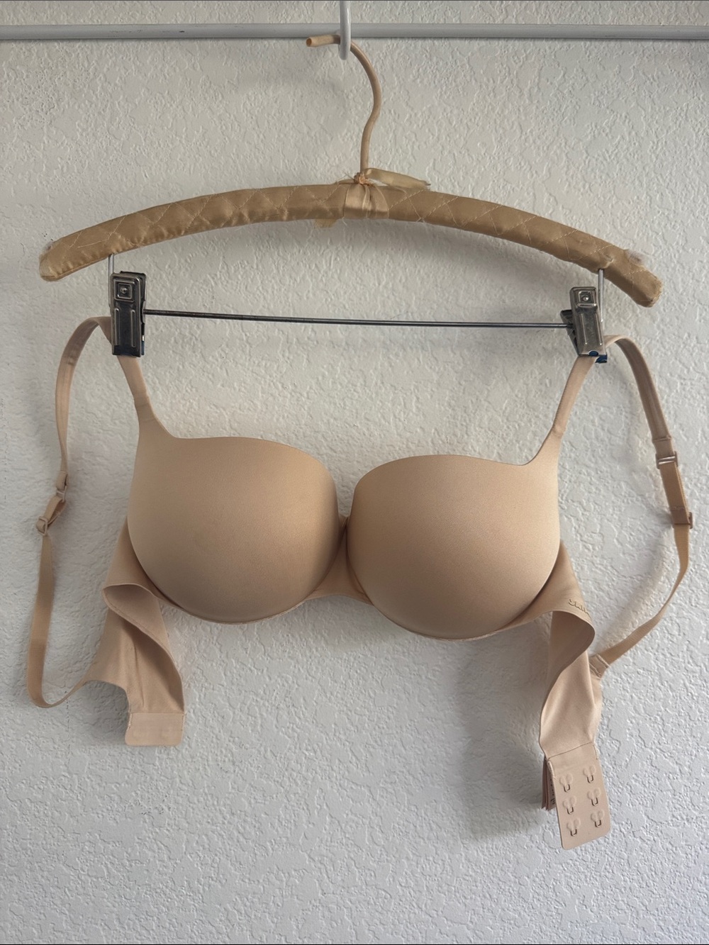 Skims Balconette Push Up Bra Sand NWOT 32C Feminine Smooth Natural